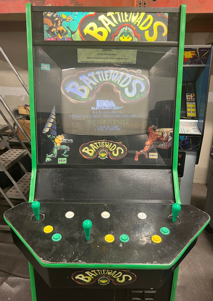 BATTLETOADS ARCADE MACHINE by RARE COIN GAMES INC 1994