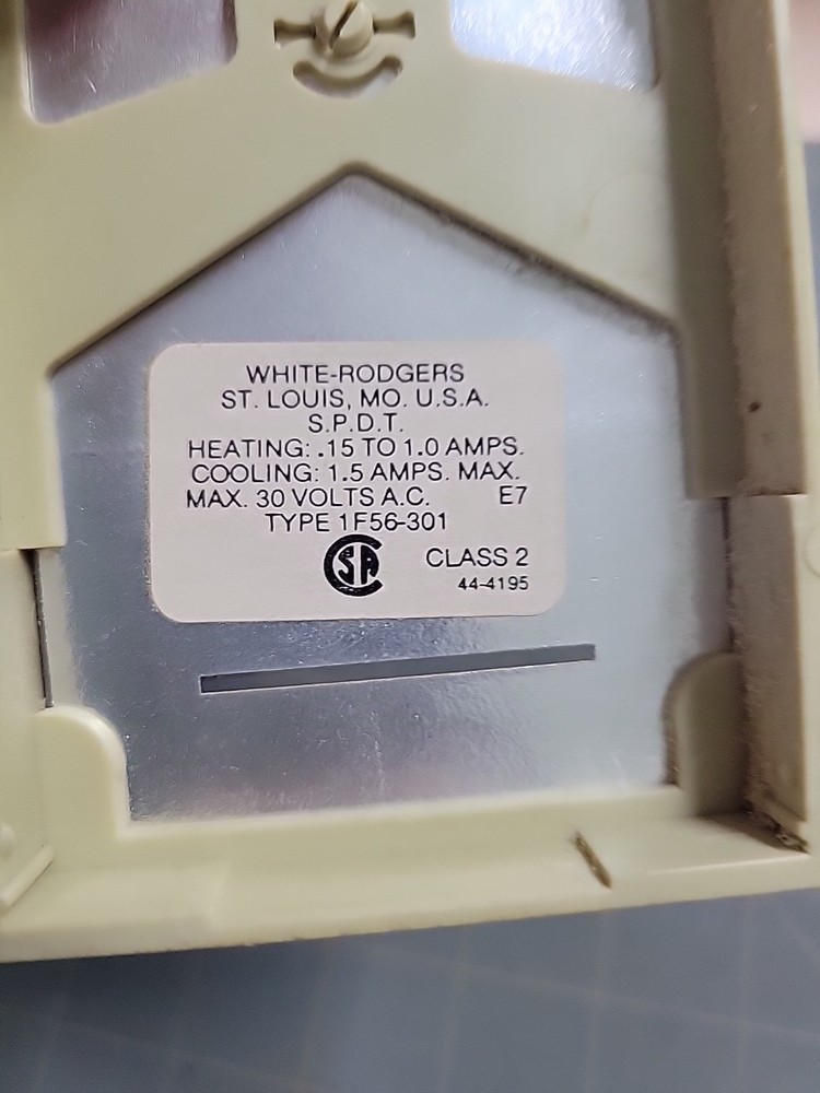 White Rodgers 1F56-301 Heating-Cooling Thermostat Untested