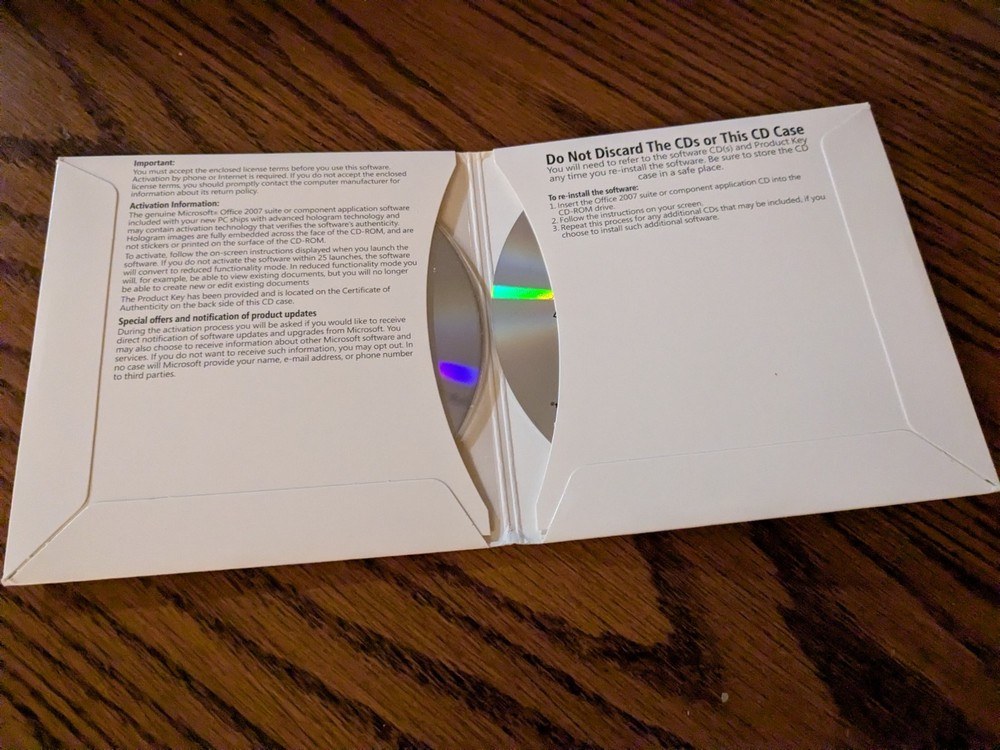 Microsoft Office Small Business 2007 Dell bundle, with Key