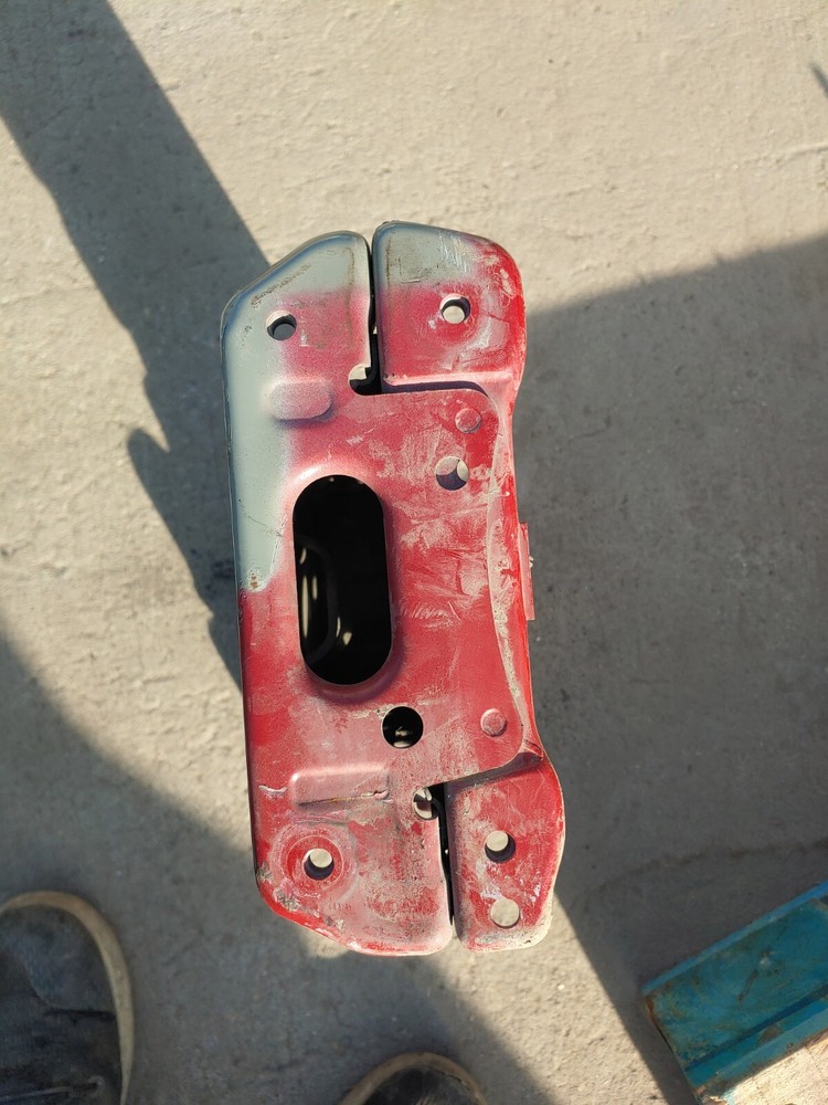2004 Infiniti G35 Coupe Driver Left Frame Rail
