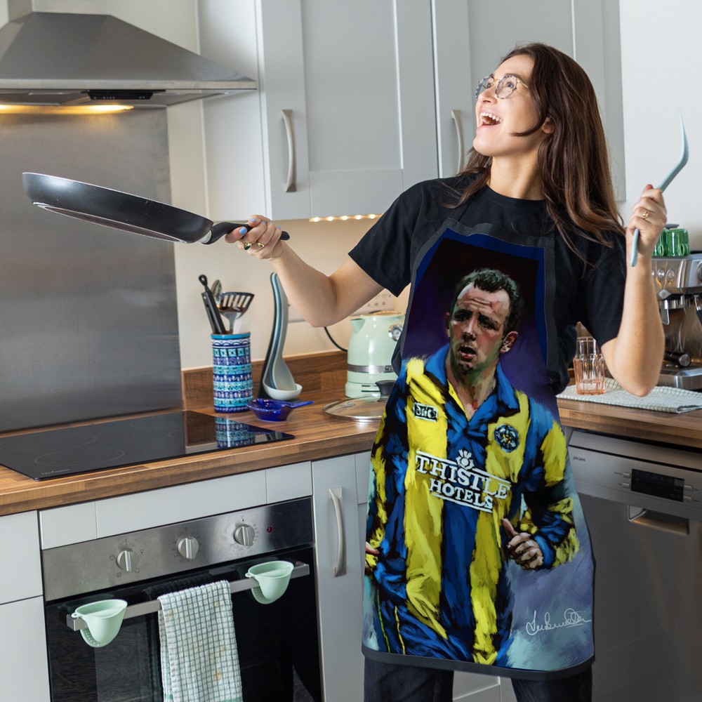 Leeds - Lee Buccilli - Gary Mac - Apron