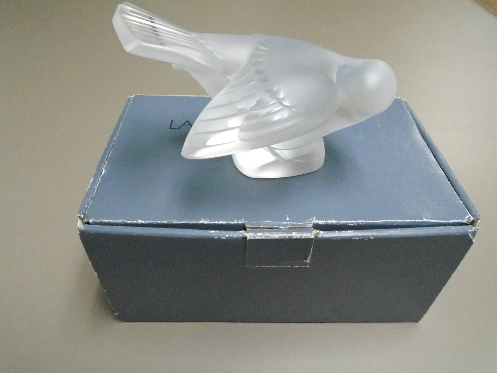 Lalique Paris Sparrow/Dove, Bird, Figurine, Frosted Crystal Art Glass