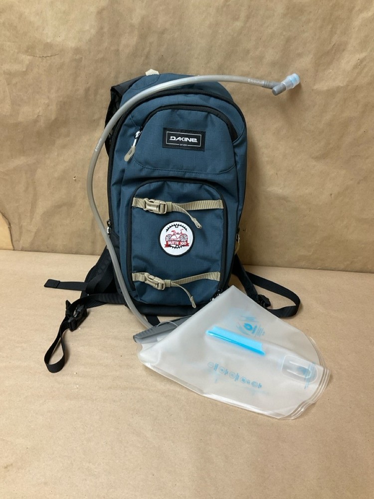 DAKINE SESSION 8L HYDROPACK BACKPACK (G29004743)