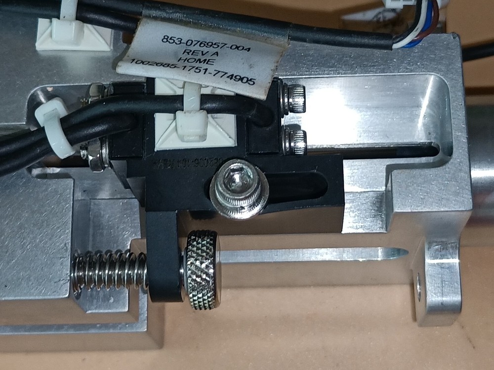 lam 715-067400-100A with encoder AMETEK 43H4A-2.33-072