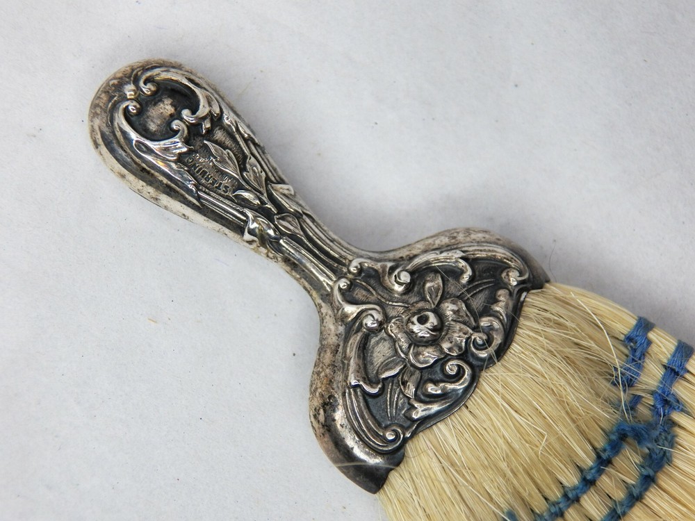VICTORIAN STERLING SILVER HANDLE CLOTHES BRUSH 6" NO MONOGRAM AS FOUND