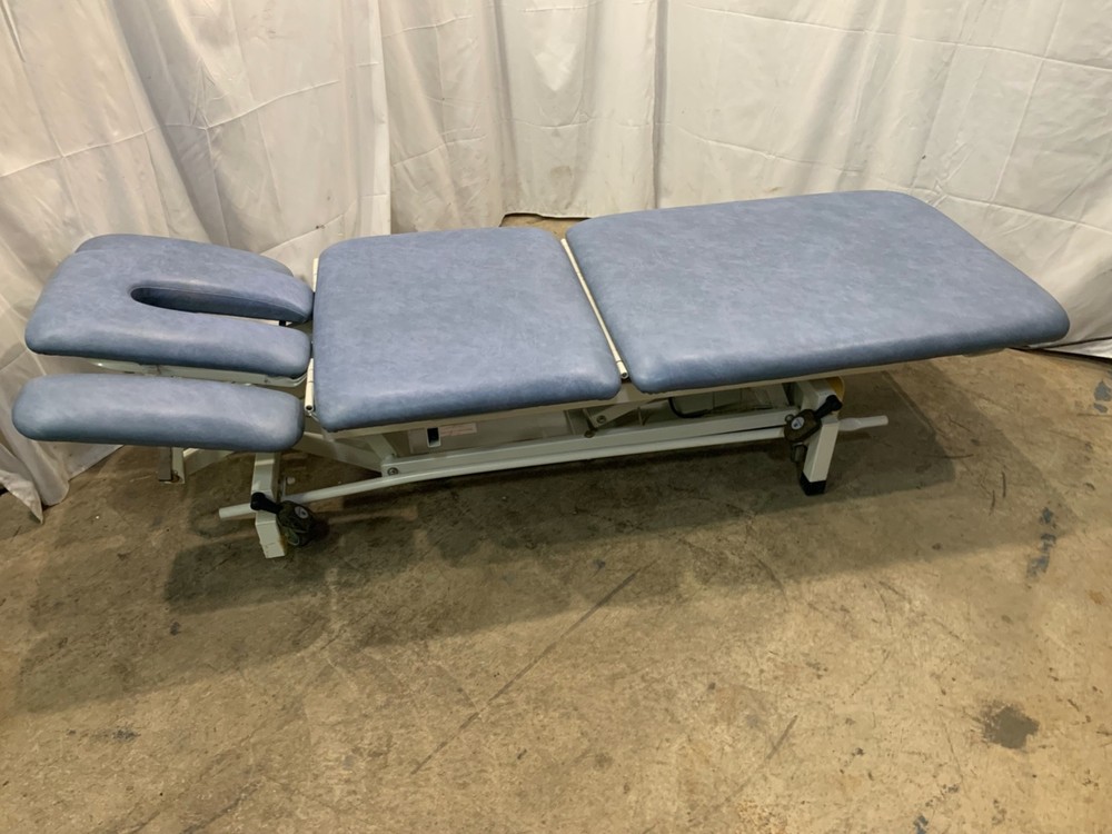 Huntleigh 1132B High Low Power Treatment Chiropractor Table S8208