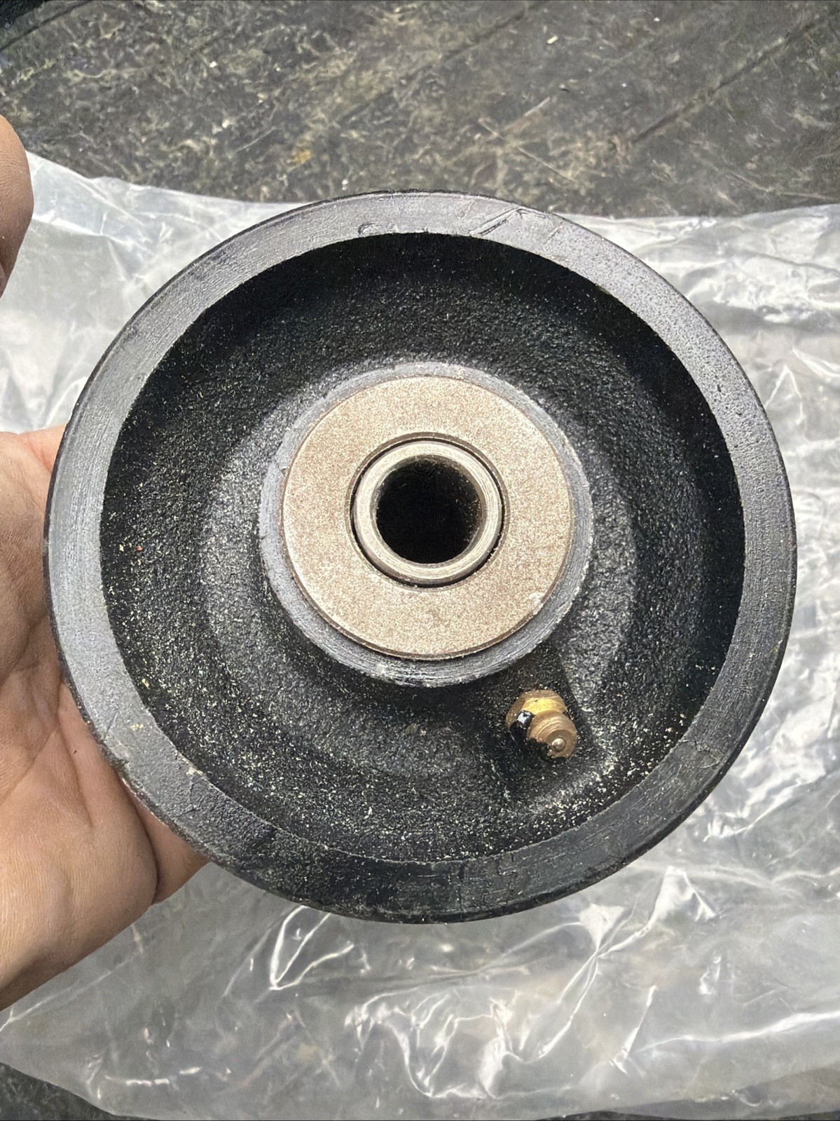 Grainger Iron V-Groove Track Industrial Cart Wheel 4" 29XU90 800lb Cap 0420-08