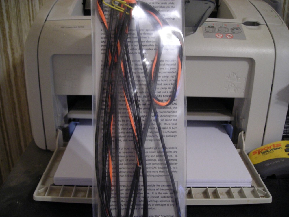 Gas Bowstrings Mathews Switchback String ONLY Black and Flo Orange