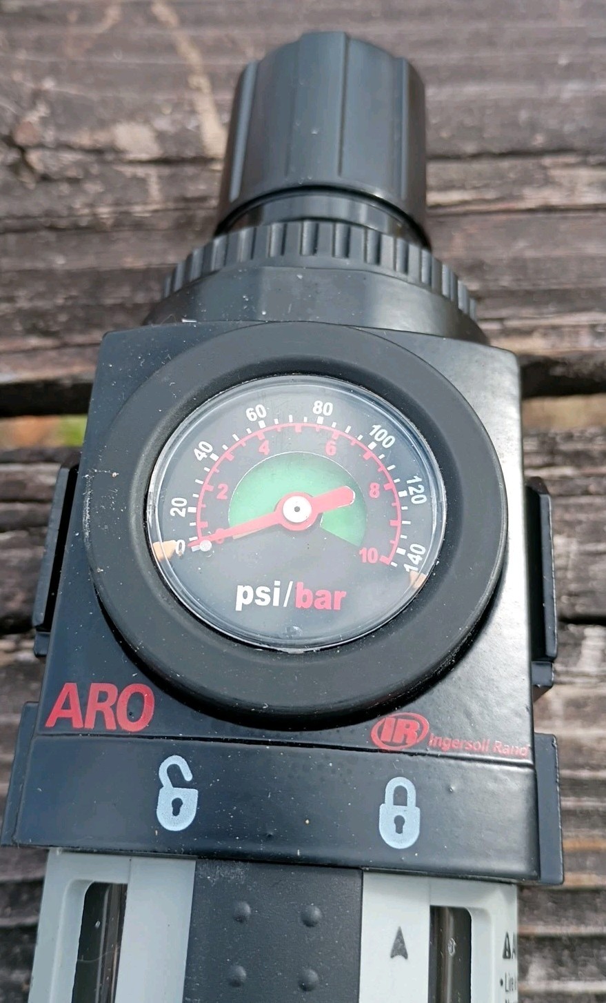 Ingersoll Rand ARO 1/2 NPT Air Line Piggyback RegulatorFilter P39344-600-VS. New