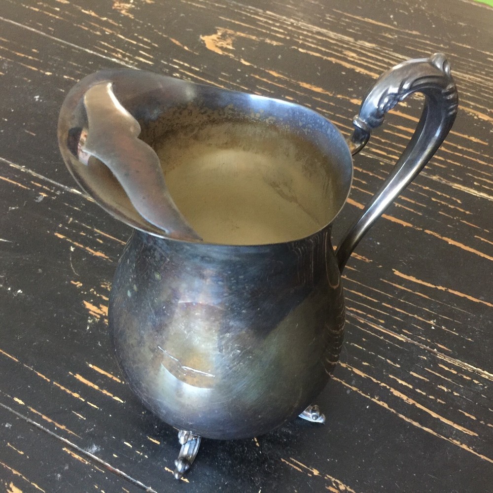 Silver Plated Water Pitcher with Ice Catcher Pre-owned