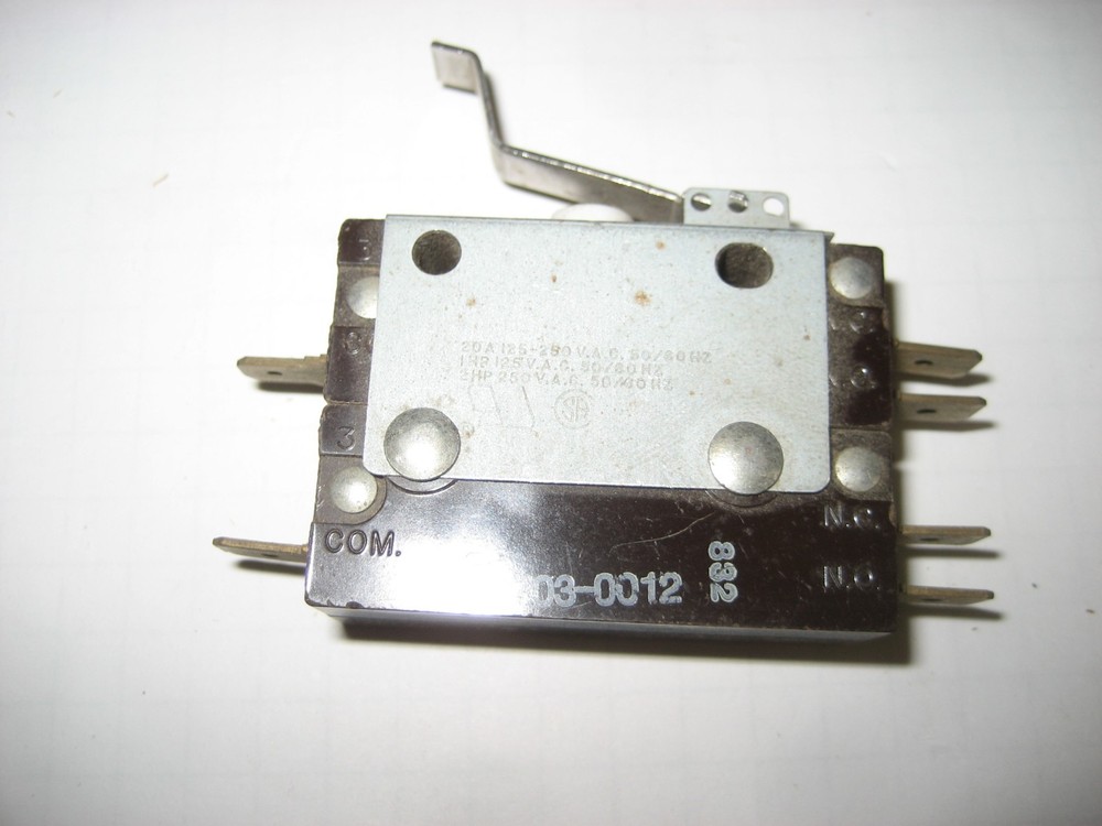 NOS Vintage Micro Switch McGill 2703-0012 7403P077-60