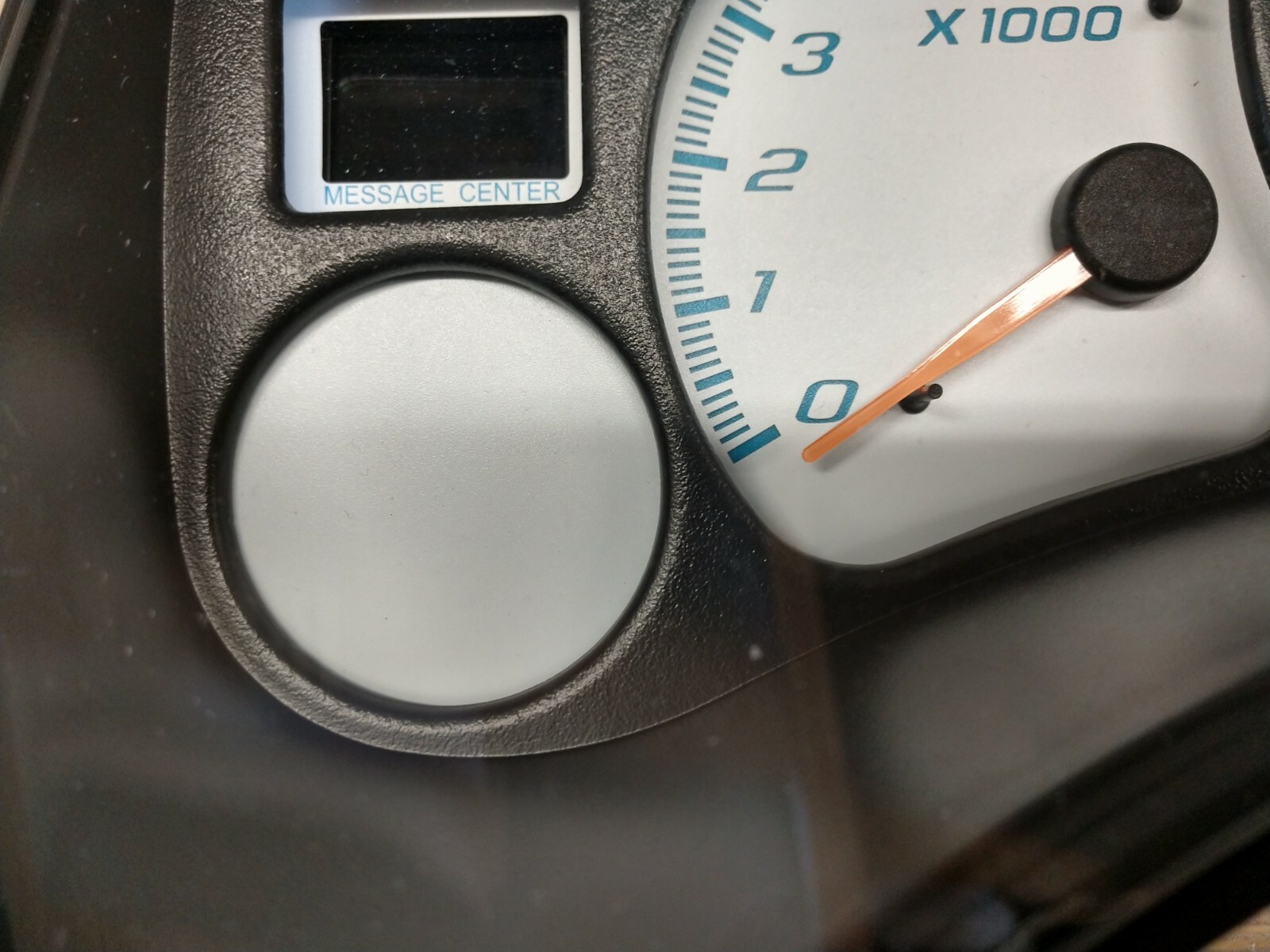 White Gauge Face Overlay for 1999-2002 Silverado Sierra & GM Instrument Clusters