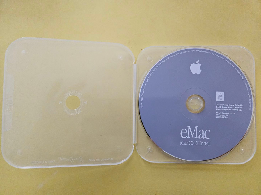 Macintosh eMac Mac OS X 10.1.4 and Applications install Disc