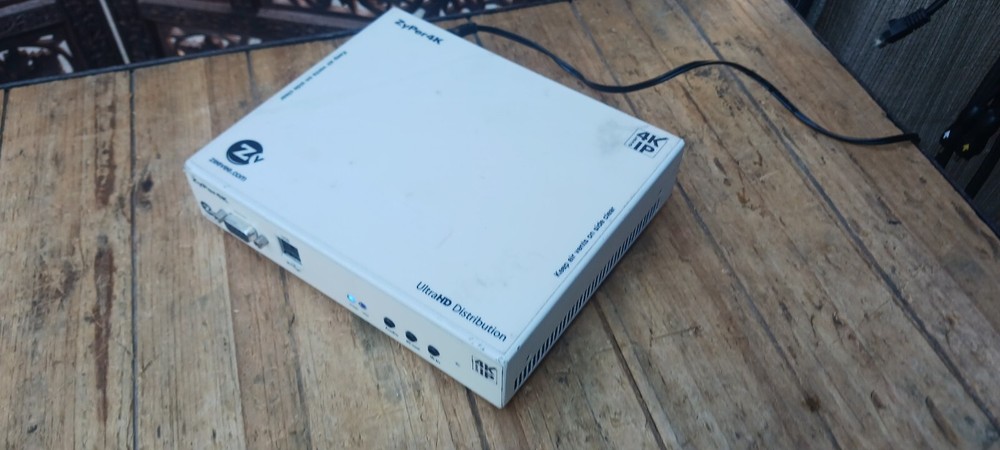ZeeVee ZyPer4K Z4KDECC3 Single HDMI 2.0 CatX Video Decoder / Receiver