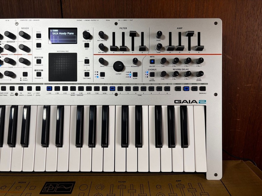 Roland Gaia 2 37-key Virtual Analog Wavetable Synthesizer w/ box