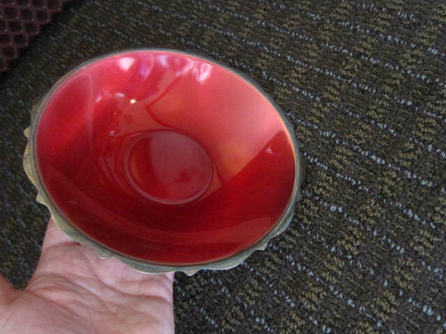 Red Silver Plate Pedestal Bowl Dish Wm. Rogers Oneida Decorative Retro Pretty
