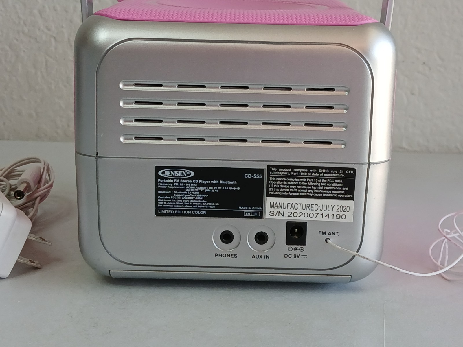 Pink JENSEN Portable FM Stero CD Player with Bluetooth CD-555 Preowned Works