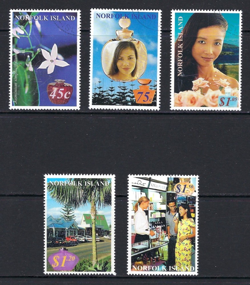 NORFOLK ISLAND #733-37 USED
