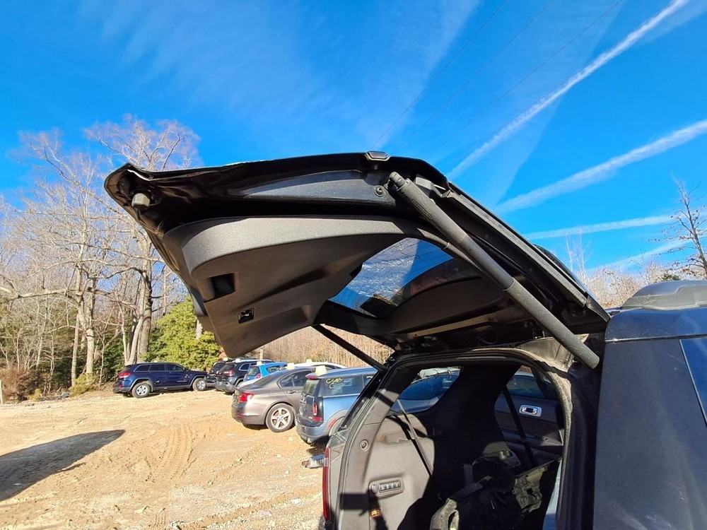 2015 Ford Explorer 8 Screen Display - Used, No Anti-Theft Code, Reprogram Needed