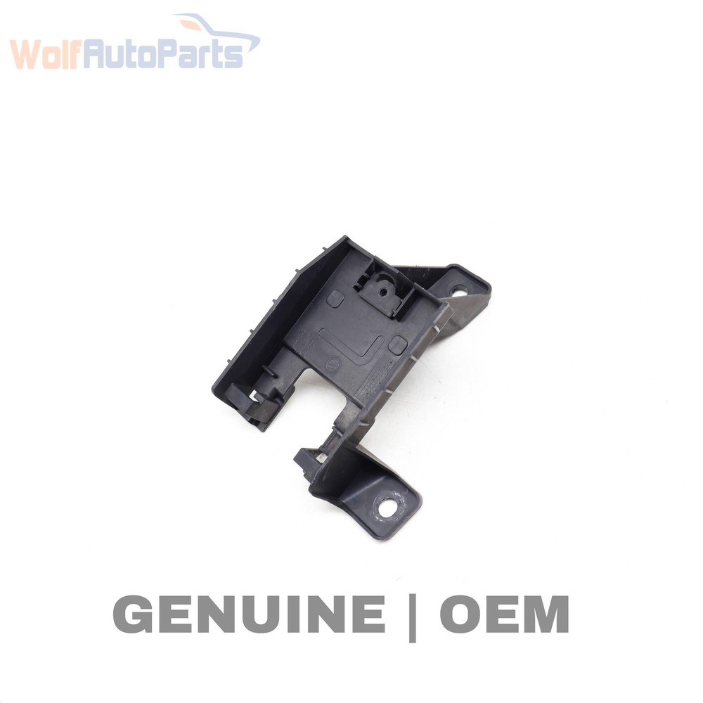 19-22 VW PASSAT 2.0L - LEFT Blind SPOT Detection Sensor / Module Bracket (Slave)