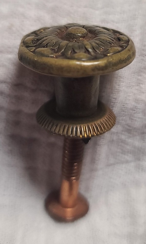 1 Vintage Brass Drawer Pull