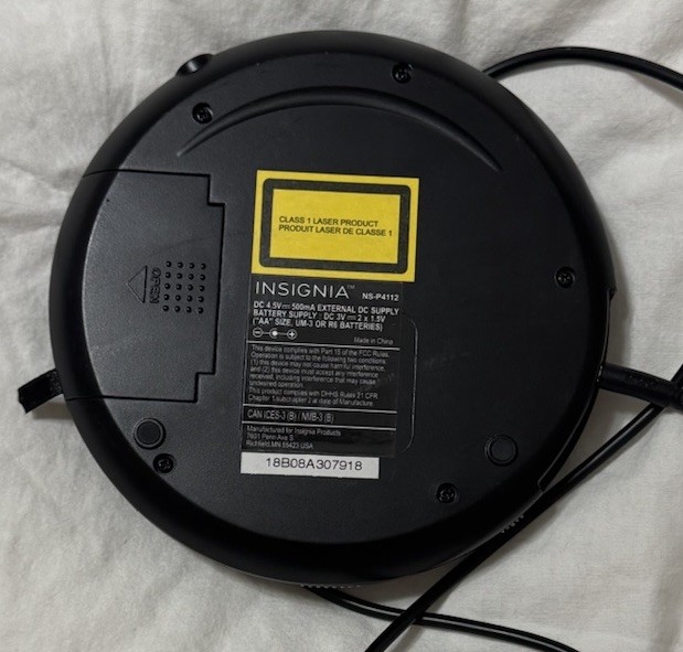 Insignia NS-P4112 Portable CD Player – Powers On – Untested Playback