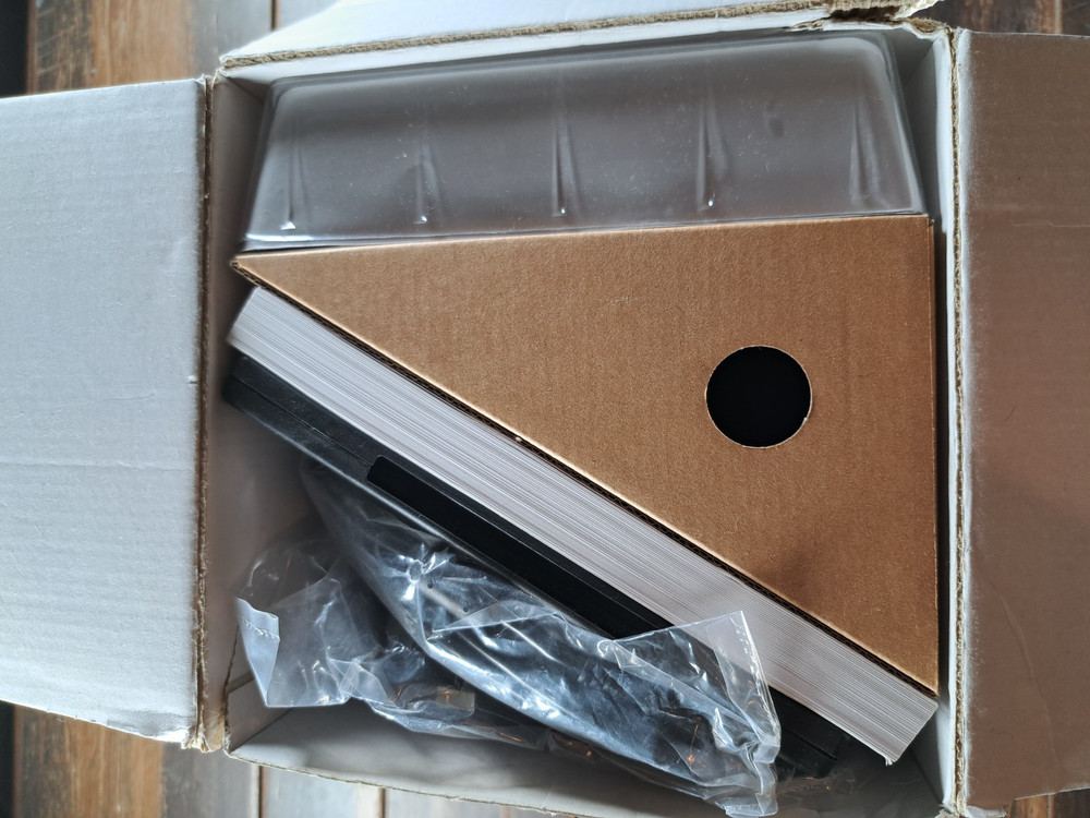 Pinnacle Studio MovieBox Plus USB Video Capture