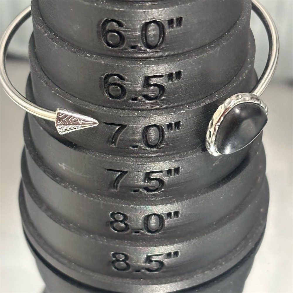 Silver Tone Black Cabachon Cuff Bracelet Adjustable Arrowhead