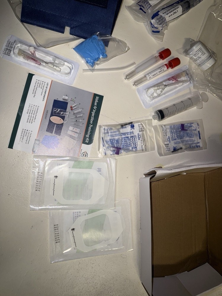 IV Practice Kit for Injection Training, Wearable Injection Practice Kit