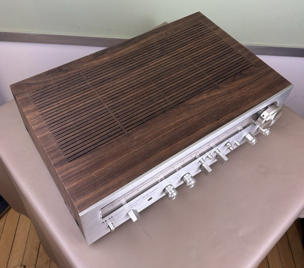 AKAI AA-1150 STEREO RECEIVER