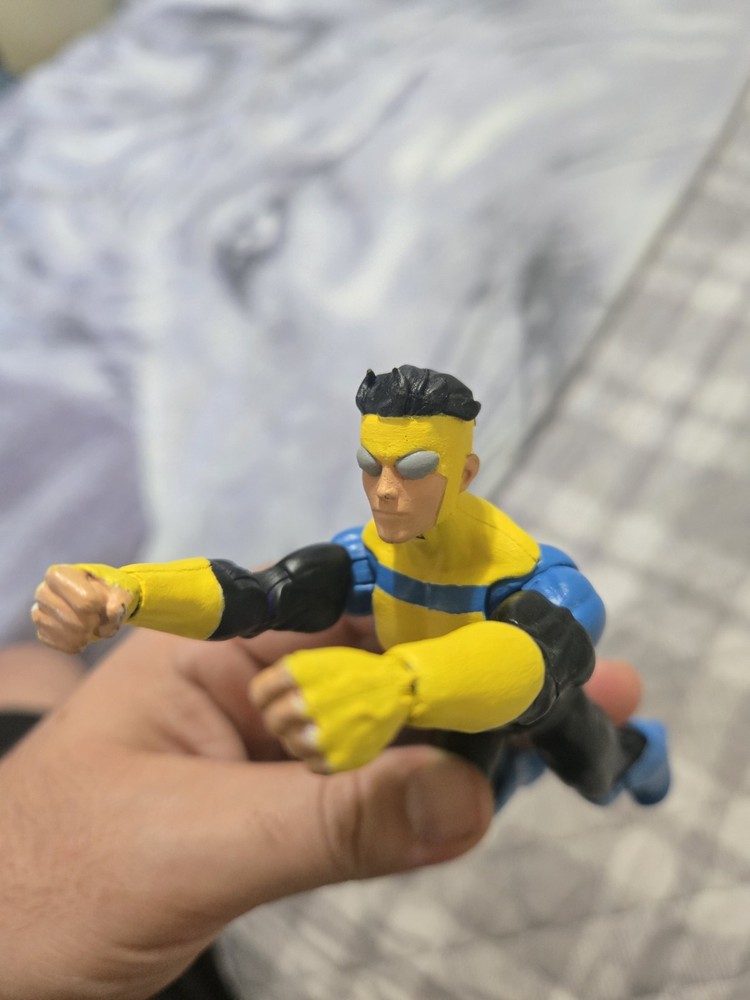 Custom Invincible Classic Suit 1/12 6" Action Figure V.2
