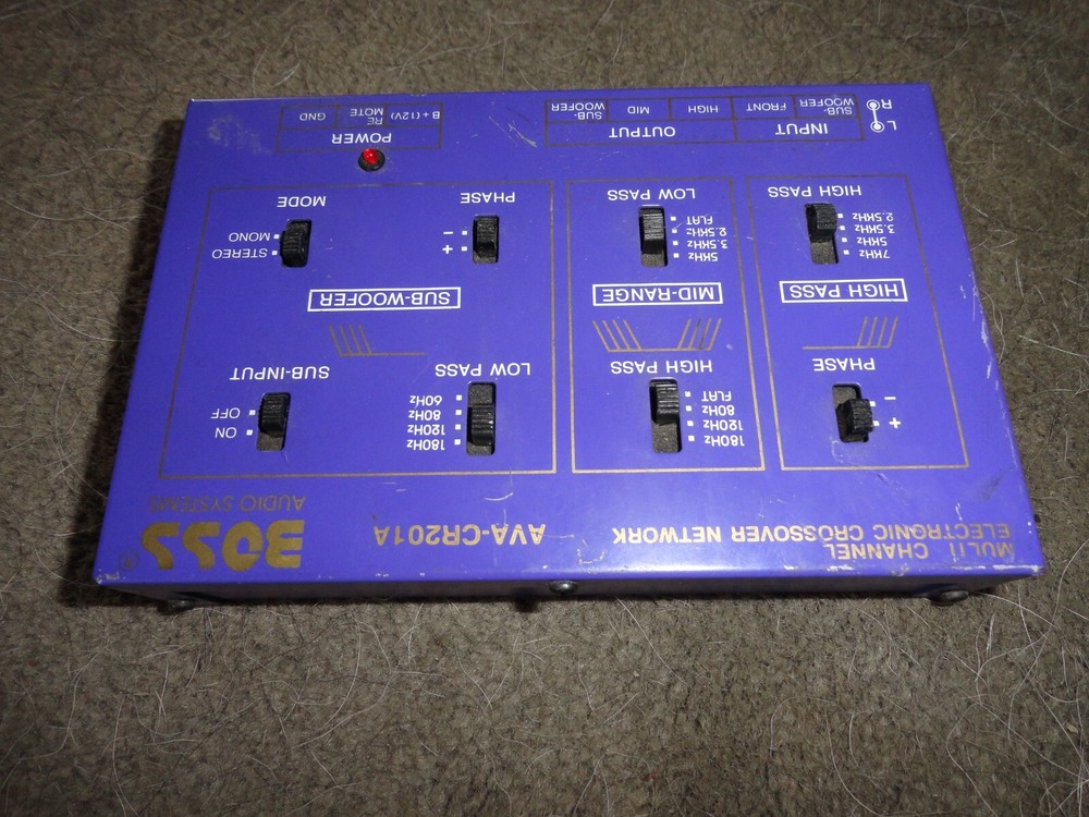 BOSS AUDIO SYSTEMS AVA-CR201A MULTI-CHANNEL ELECTRONIC CROSSOVER NETWORK
