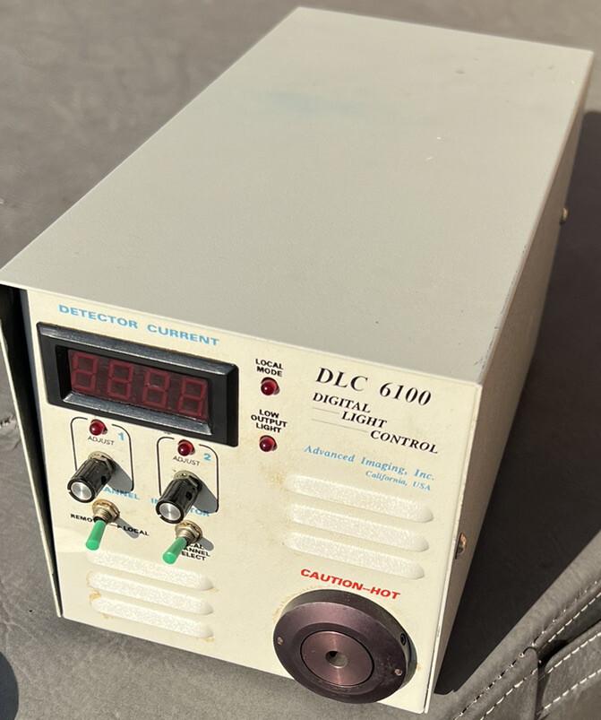 Used Advanced Imaging DLC-6100 Fiber Optic Light Source Current LCD, 115VAC