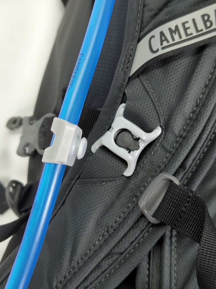 CAMELBAK M.U.L.E. Hydration 3L 100oz Black Backpack W/ Bladder & Quick link
