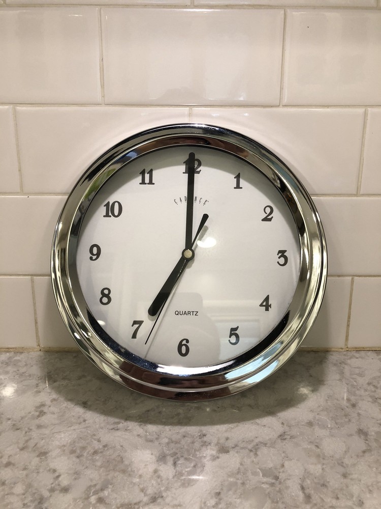 Vintage Cadence Silver Round Wall Clock Works