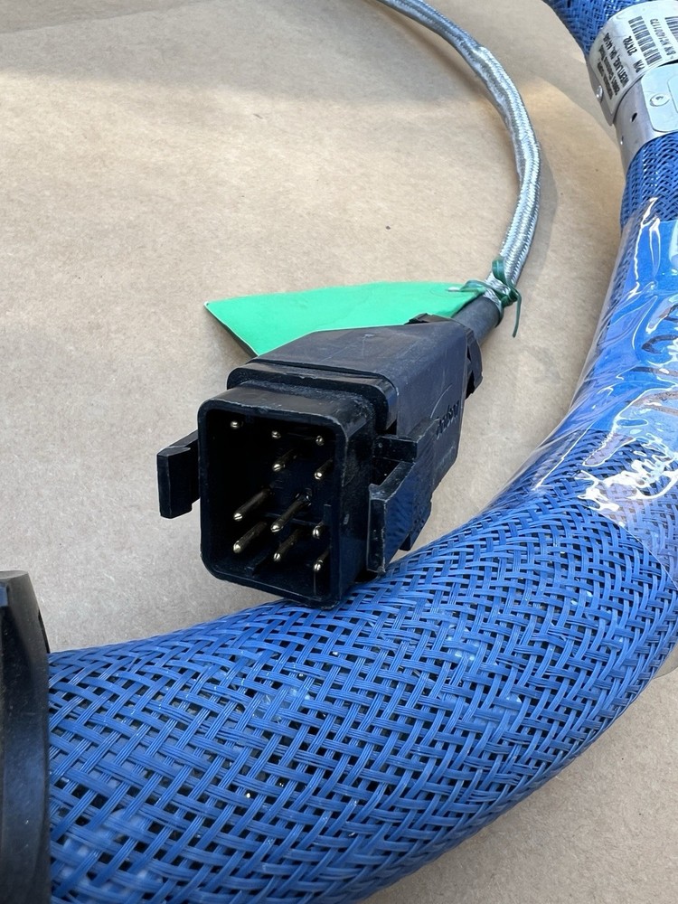 Nordson 6ft Blue Hot Melt Adhesive Hose PN274792, Rectangular Plug