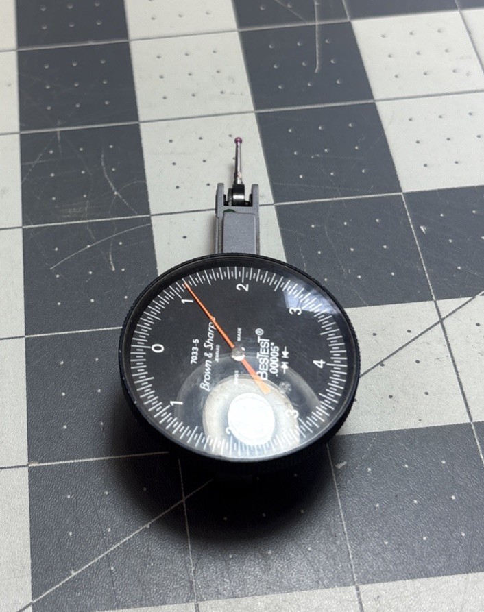 Brown & Sharpe BesTest Dial Indicator .00005” 7033-5 w/ Case Tools USA B&S