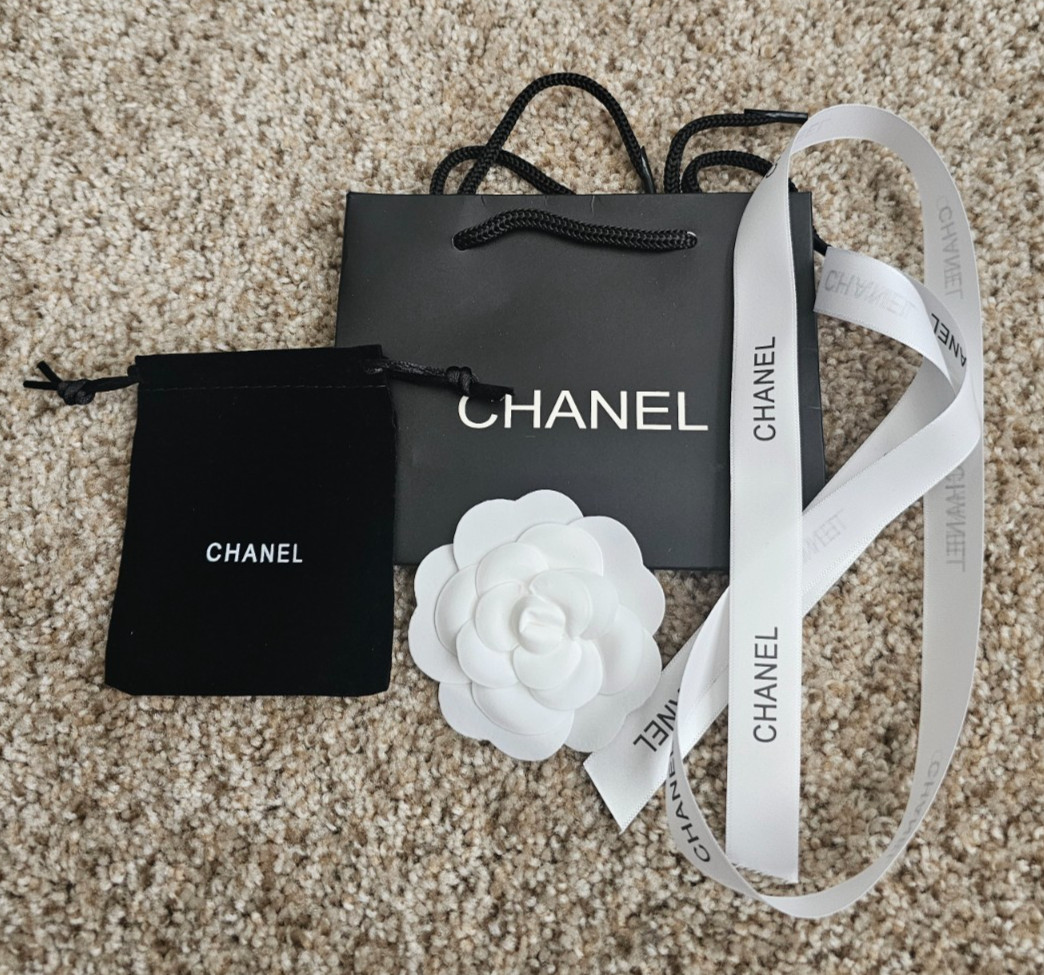 "EMPTY BOX SET" Chanel Gift Set Bag, Velvet Jewelry Pouch, Flower & Ribbon Set