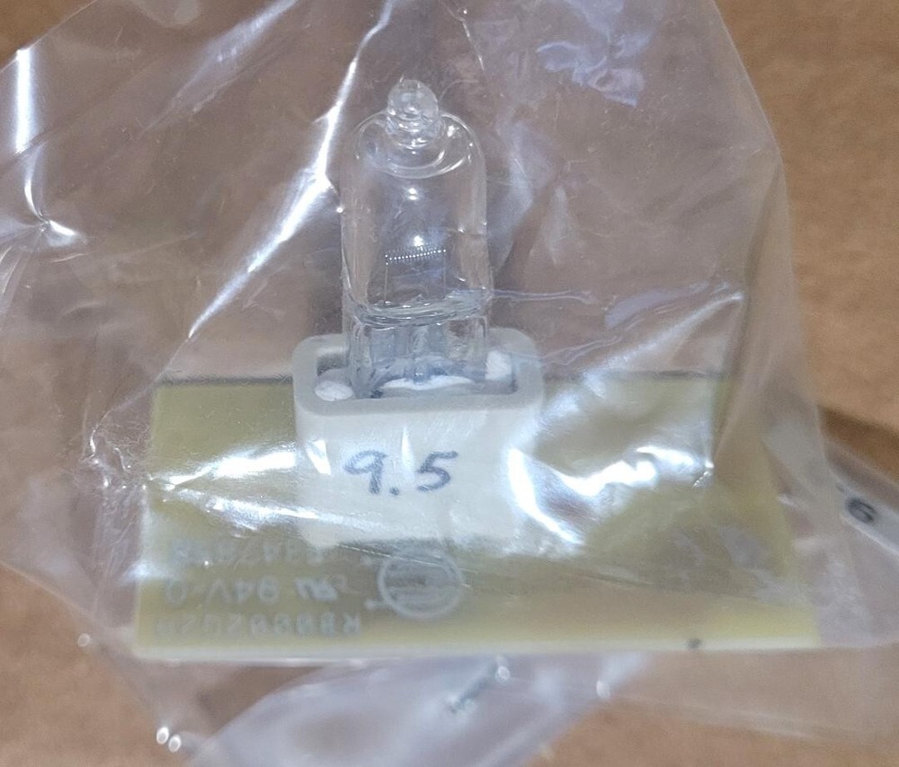 HUNTER LAB COLOR METER / SPECTROMETER LAMP / BULB ASSEMBLY B6383 BOARD
