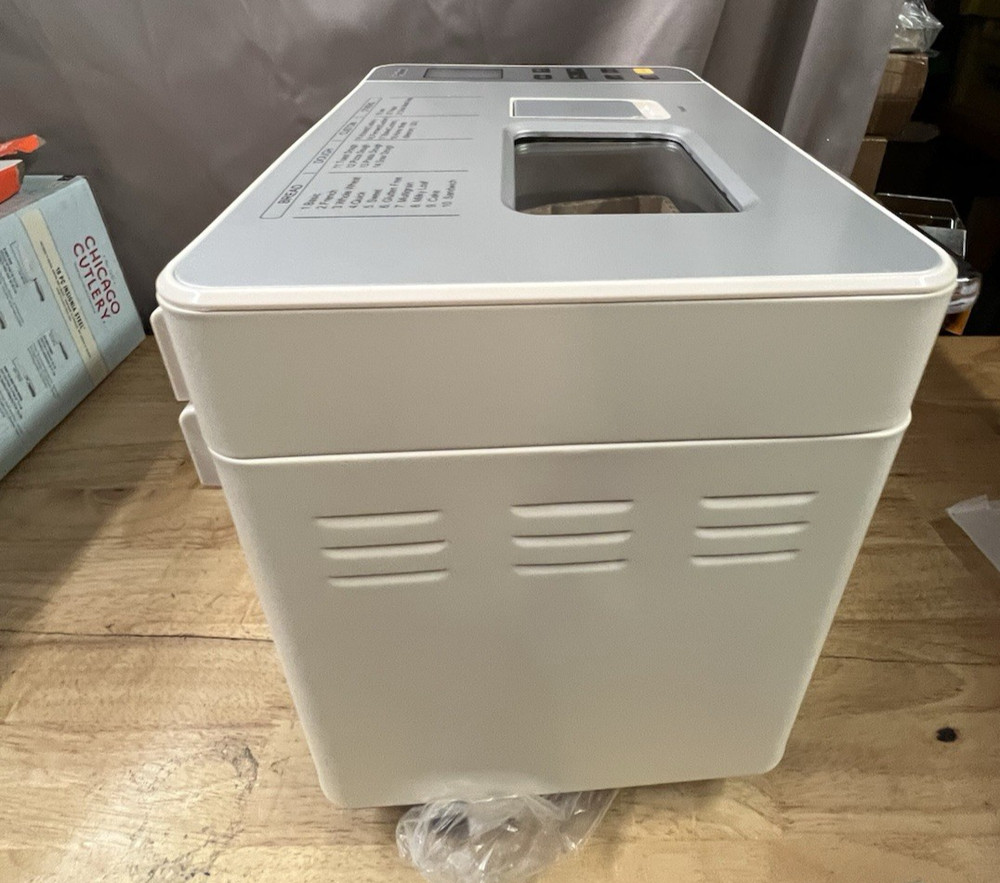 2LB Bread Maker with Yeast & Nut Dispenser, 21-in-1 Programmable Compact Bread M