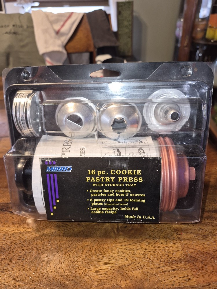 Mirro 16 Pc. Cookie Press w/ Storage Tray