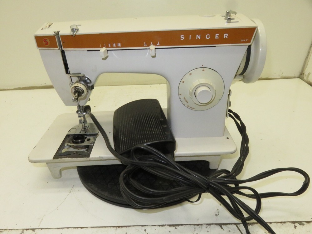 Singer Model 247 Sewing Machine - Untested As-is