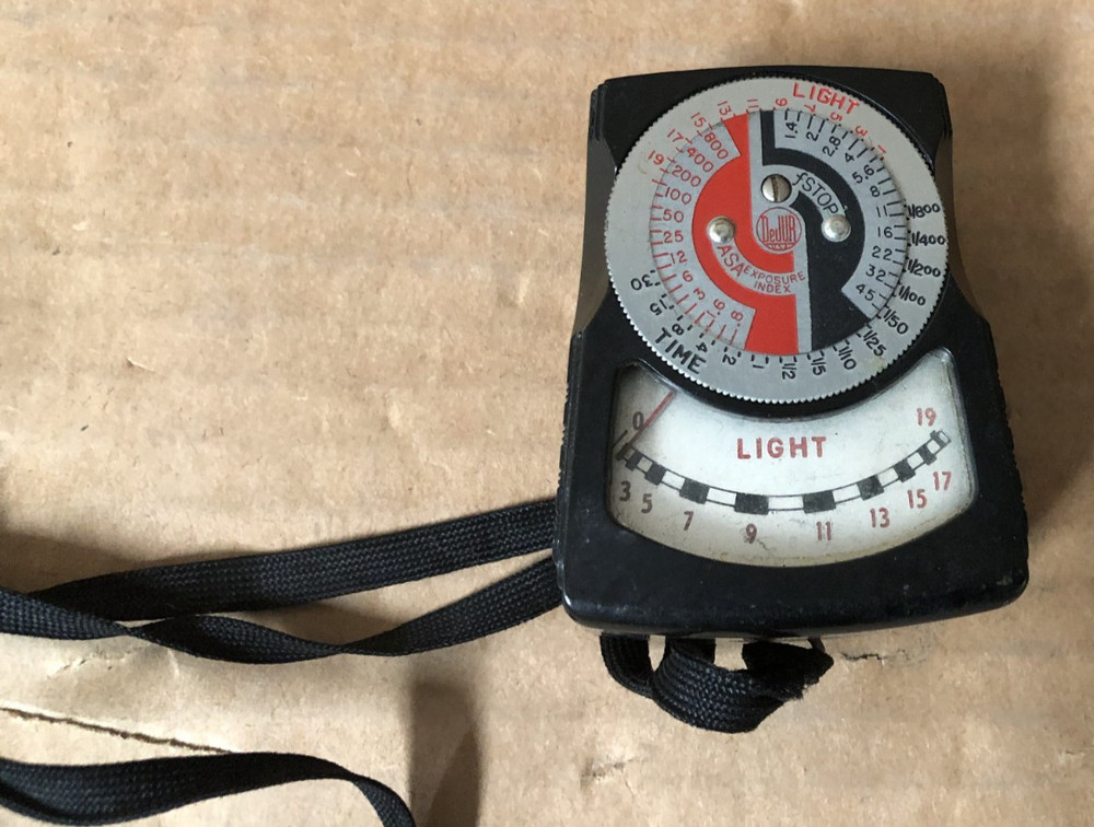 Vintage DeJur Model 5-B Exposure Meter