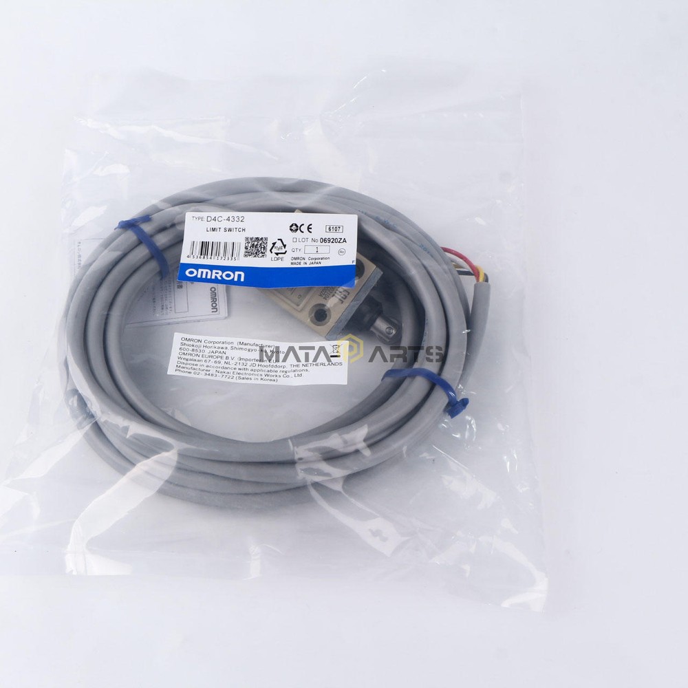 Omron-D4C-4332 D4C4332 Limit Switch Brand New