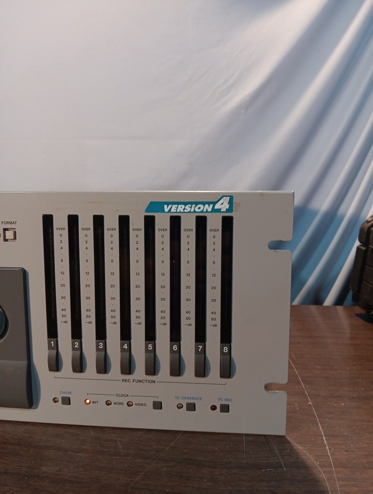 Tascam DA-88 Digital 8-Track Recorder - Powers On As Is - Untested