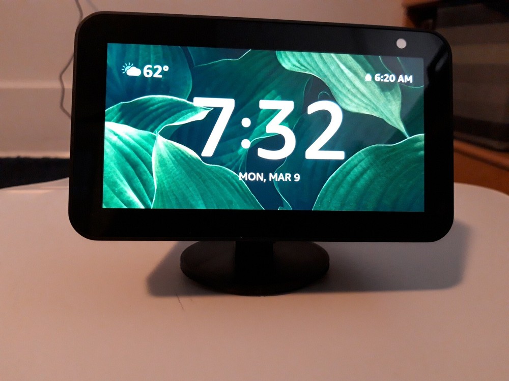 Amazon echo show 5 STAND