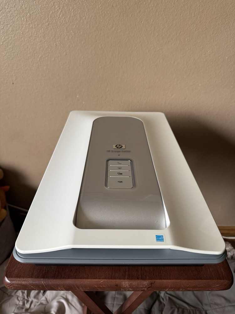 HP Scanjet G4010 Flatbed Scanner