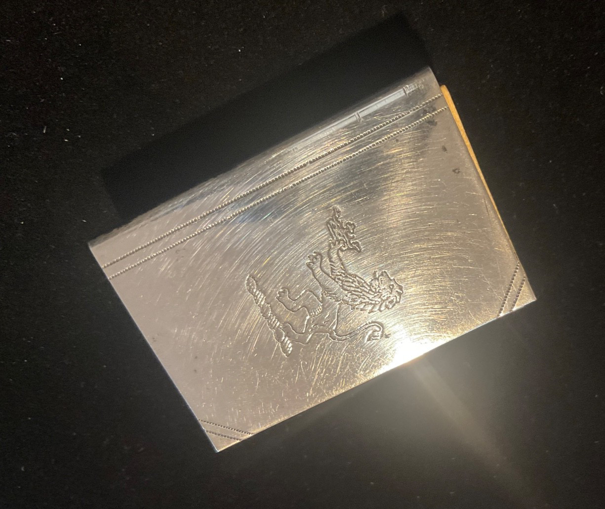 VINTAGE STERLING SILVER LION HERALDRY MATCH BOX COVER WITH ORIGINAL MATCHES