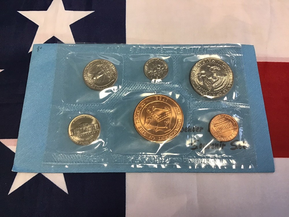 1980-D Official US Mint Souvenir Set with Envelope.