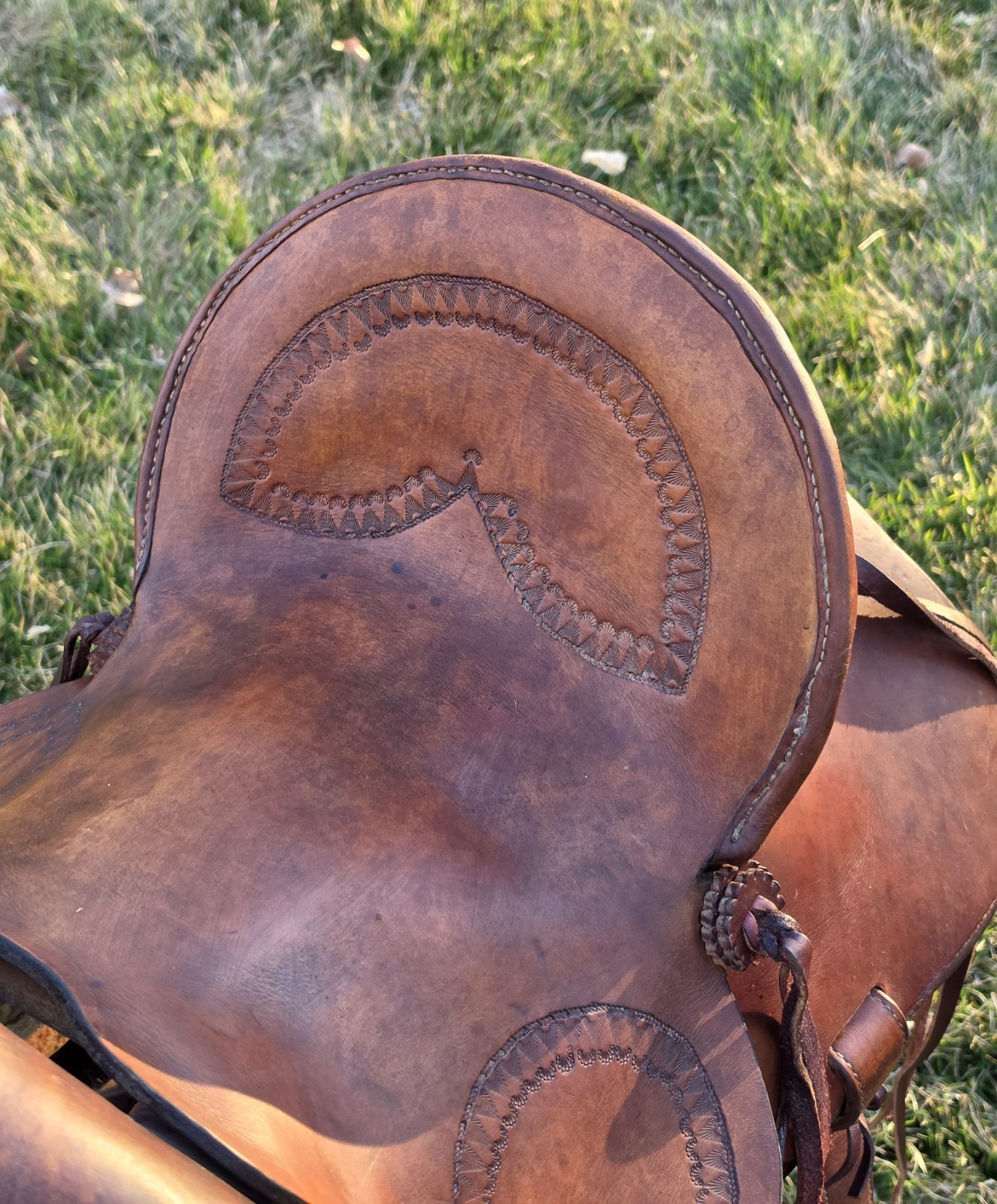 Vintage Roping/Ranch Saddle 14" Seat